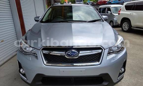 Nunua Ilio tumika Subaru XV Fedha Gari ndani ya Kampala nchini Uganda Nunua Ilio tumika Subaru XV Fedha Gari ndani ya Kampala nchini Uganda