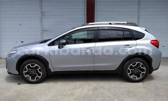 Nunua Ilio tumika Subaru XV Fedha Gari ndani ya Kampala nchini Uganda Nunua Ilio tumika Subaru XV Fedha Gari ndani ya Kampala nchini Uganda