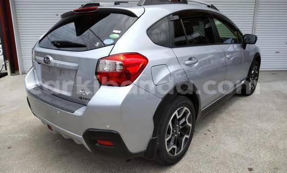 Nunua Ilio tumika Subaru XV Fedha Gari ndani ya Kampala nchini Uganda Nunua Ilio tumika Subaru XV Fedha Gari ndani ya Kampala nchini Uganda