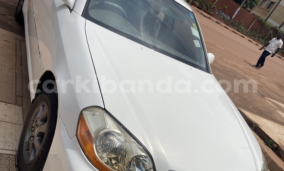 Buy Used Toyota Grand HiAce White Car in Kampala in Uganda