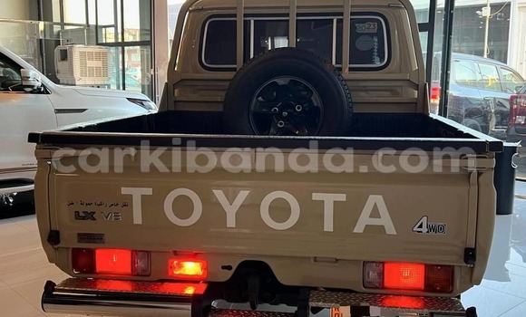 Gura Nshya Toyota DA Other Ikamyo i Fort Portal mu Uganda Gura Nshya Toyota DA Other Ikamyo i Fort Portal mu Uganda