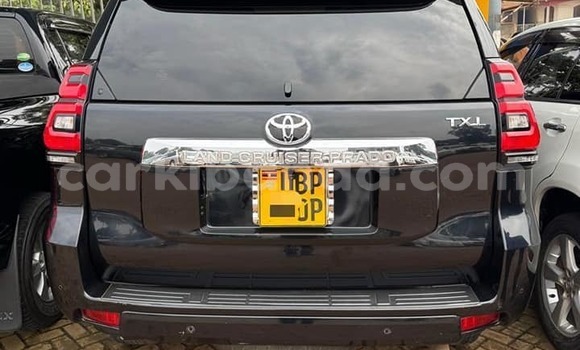 Gura Yakoze Toyota Land Cruiser Prado Black Imodoka i Kampala mu Uganda Gura Yakoze Toyota Land Cruiser Prado Black Imodoka i Kampala mu Uganda