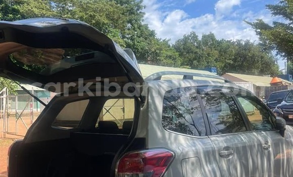 Gura Yakoze Subaru Forester White Imodoka i Busembatia mu Eastern Gura Yakoze Subaru Forester White Imodoka i Busembatia mu Eastern