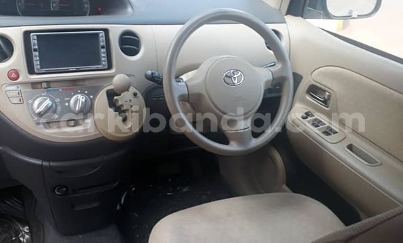 Gura Yakoze Toyota Sienta Other Imodoka i Kampala mu Uganda Gura Yakoze Toyota Sienta Other Imodoka i Kampala mu Uganda