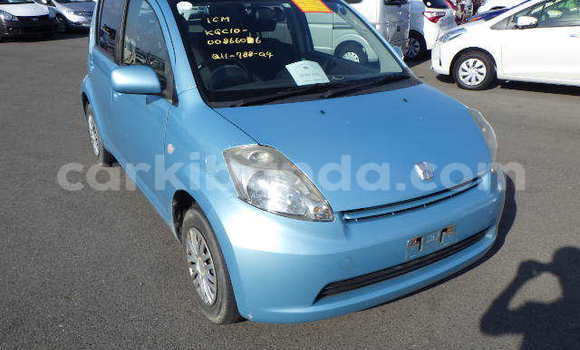 Acheter Neuf Voiture Toyota Passo Bleu à Kampala, Ouganda Acheter Neuf Voiture Toyota Passo Bleu à Kampala, Ouganda