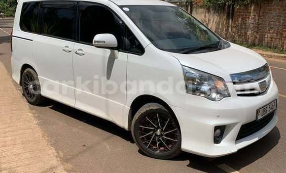 Buy Used Toyota Noah White Car in Busembatia in Eastern Buy Used Toyota Noah White Car in Busembatia in Eastern