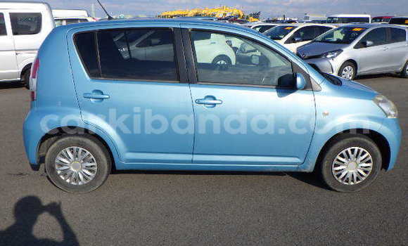 Acheter Neuf Voiture Toyota Passo Bleu à Kampala, Ouganda Acheter Neuf Voiture Toyota Passo Bleu à Kampala, Ouganda