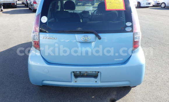 Acheter Neuf Voiture Toyota Passo Bleu à Kampala, Ouganda Acheter Neuf Voiture Toyota Passo Bleu à Kampala, Ouganda