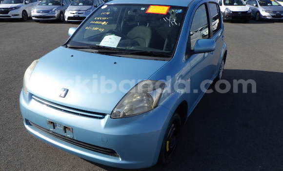 Acheter Neuf Voiture Toyota Passo Bleu à Kampala, Ouganda Acheter Neuf Voiture Toyota Passo Bleu à Kampala, Ouganda