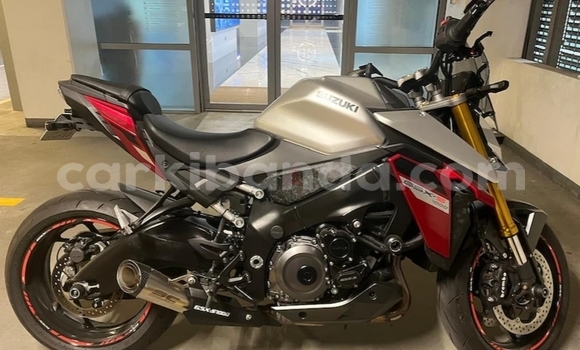 Buy Used Suzuki GSX-S Beige Bike in Kampala in Uganda
