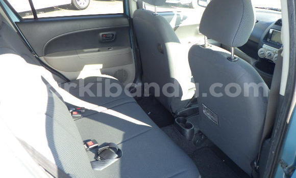 Acheter Neuf Voiture Toyota Passo Bleu à Kampala, Ouganda Acheter Neuf Voiture Toyota Passo Bleu à Kampala, Ouganda