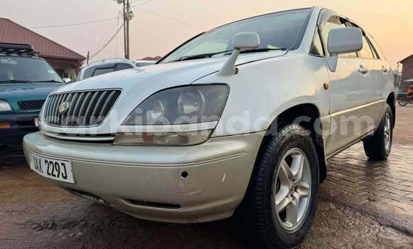 Buy Used Toyota Harrier White Car in Kampala in Uganda Buy Used Toyota Harrier White Car in Kampala in Uganda
