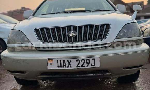Buy Used Toyota Harrier White Car in Kampala in Uganda Buy Used Toyota Harrier White Car in Kampala in Uganda