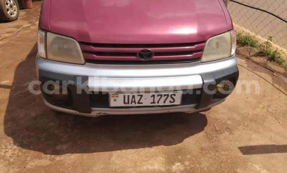 Gura Yakoze Toyota Noah Red Imodoka i Bugiri mu Eastern