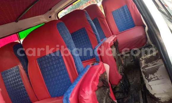 Buy Used Toyota Hiace White Car in Bombo in Central Buy Used Toyota Hiace White Car in Bombo in Central