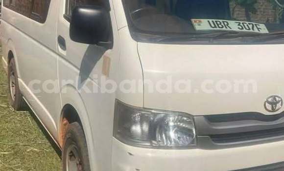 Buy Used Toyota Hiace White Car in Kampala in Uganda