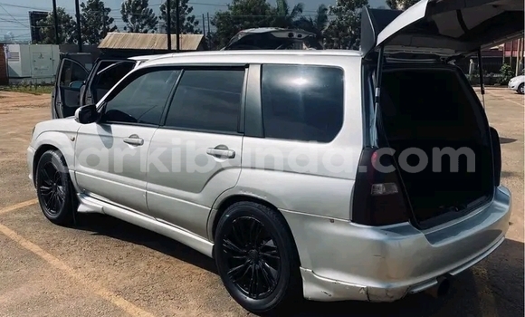 Acheter Occasion Voiture Subaru Forester Blanc à Bugiri, Est Acheter Occasion Voiture Subaru Forester Blanc à Bugiri, Est