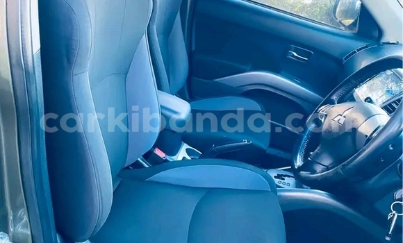 Acheter Occasion Voiture Mitsubishi Outlander Noir à Bugiri, Est Acheter Occasion Voiture Mitsubishi Outlander Noir à Bugiri, Est