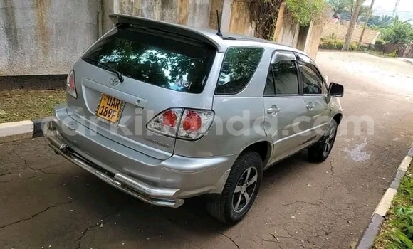 Acheter Occasion Voiture Toyota Harrier Autre à Bugiri, Est Acheter Occasion Voiture Toyota Harrier Autre à Bugiri, Est