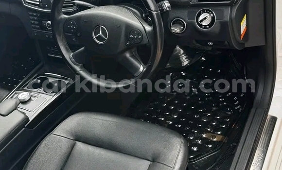 Acheter Occasion Voiture Mercedes‒Benz 600 Blanc à Bundibugyo, Occidental Acheter Occasion Voiture Mercedes‒Benz 600 Blanc à Bundibugyo, Occidental