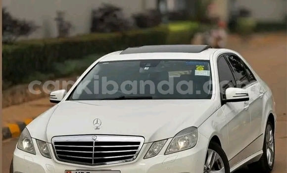 Acheter Occasion Voiture Mercedes‒Benz 600 Blanc à Bundibugyo, Occidental Acheter Occasion Voiture Mercedes‒Benz 600 Blanc à Bundibugyo, Occidental