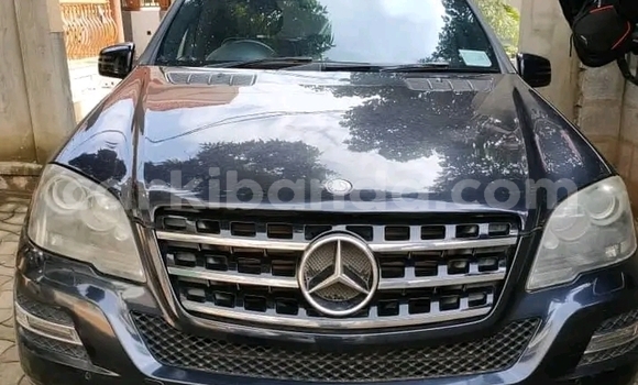Gura Yakoze Mercedes-Benz E200 Other Imodoka i Bundibugyo mu Western