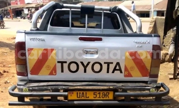 Acheter Occasion Voiture Toyota Hiluxe VIGO Blanc à Bugiri, Est Acheter Occasion Voiture Toyota Hiluxe VIGO Blanc à Bugiri, Est