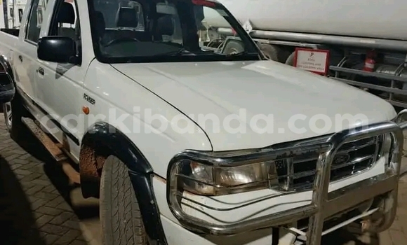 Gura Yakoze Ford Ranger White Imodoka i Bugiri mu Eastern Gura Yakoze Ford Ranger White Imodoka i Bugiri mu Eastern