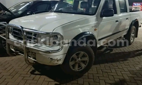 Gura Yakoze Ford Ranger White Imodoka i Bugiri mu Eastern Gura Yakoze Ford Ranger White Imodoka i Bugiri mu Eastern