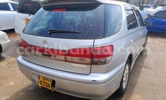 Acheter Occasion Voiture Toyota Vista Autre à Bugiri, Est Acheter Occasion Voiture Toyota Vista Autre à Bugiri, Est