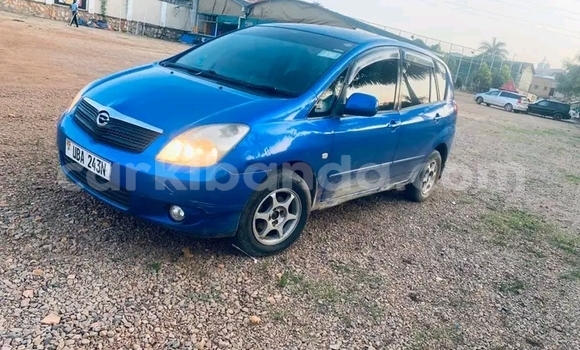 Gura Yakoze Toyota Spacio Blue Imodoka i Bugiri mu Eastern Gura Yakoze Toyota Spacio Blue Imodoka i Bugiri mu Eastern