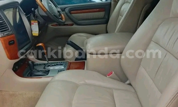 Acheter Occasion Voiture Toyota Land Cruiser Blanc à Bugiri, Est Acheter Occasion Voiture Toyota Land Cruiser Blanc à Bugiri, Est