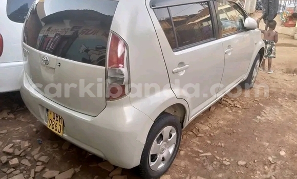 Gura Yakoze Toyota Passo Other Imodoka i Bugembe mu Eastern Gura Yakoze Toyota Passo Other Imodoka i Bugembe mu Eastern