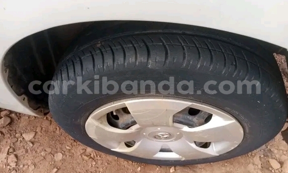 Gura Yakoze Toyota Passo Other Imodoka i Bugembe mu Eastern Gura Yakoze Toyota Passo Other Imodoka i Bugembe mu Eastern