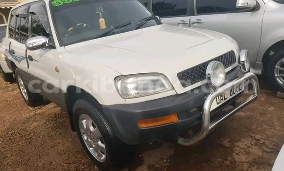 Gura Yakoze Toyota RAV4 Other Imodoka i Bugiri mu Eastern Gura Yakoze Toyota RAV4 Other Imodoka i Bugiri mu Eastern