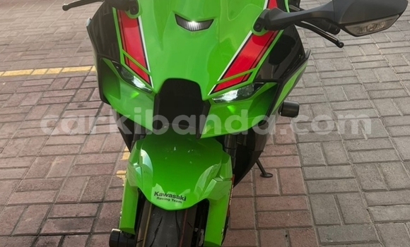Buy Used Kawasaki Ninja ZX-10R Green Bike in Kampala in Uganda