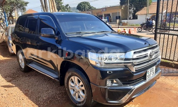 Buy Used Toyota Land Cruiser Prado Black Car in Kampala in Uganda