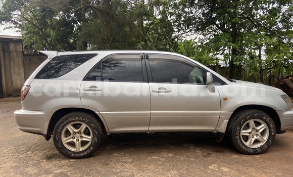 Buy Used Toyota Harrier Silver Car in Kampala in Uganda