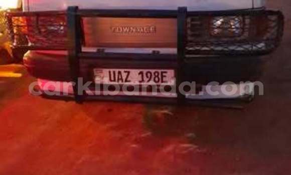 Acheter Occasion Voiture Toyota Town Ace Autre à Kampala, Ouganda Acheter Occasion Voiture Toyota Town Ace Autre à Kampala, Ouganda