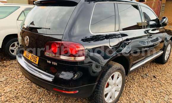 Acheter Occasion Voiture Volkswagen Touareg Noir à Kampala, Ouganda Acheter Occasion Voiture Volkswagen Touareg Noir à Kampala, Ouganda