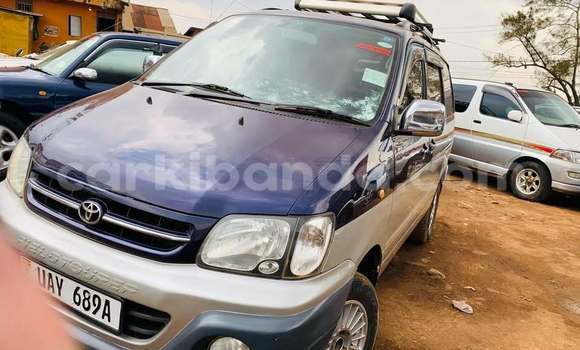 Buy Used Toyota Noah Blue Car in Kampala in Uganda