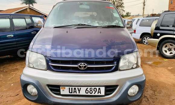 Acheter Occasion Voiture Toyota Noah Bleu à Kampala, Ouganda Acheter Occasion Voiture Toyota Noah Bleu à Kampala, Ouganda
