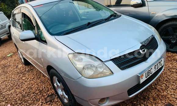 Gura Yakoze Toyota Spacio Other Imodoka i Kampala mu Uganda