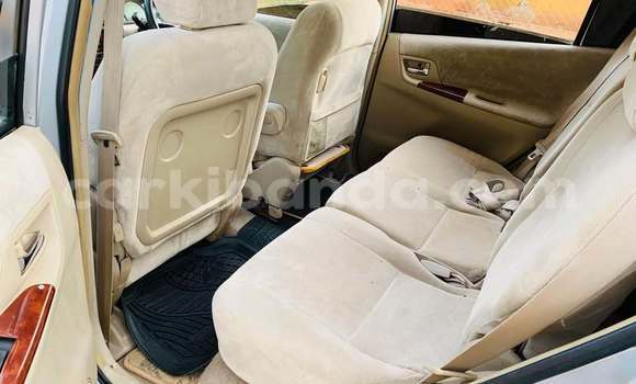 Acheter Occasion Voiture Toyota Spacio Autre à Bundibugyo, Occidental Acheter Occasion Voiture Toyota Spacio Autre à Bundibugyo, Occidental