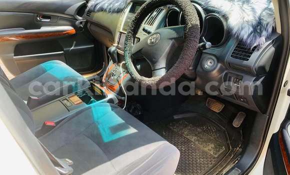 Acheter Occasion Voiture Toyota Harrier Blanc à Bundibugyo, Occidental Acheter Occasion Voiture Toyota Harrier Blanc à Bundibugyo, Occidental