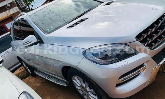 Acheter Occasion Voiture Mercedes‒Benz ML–Class Autre à Kampala, Ouganda Acheter Occasion Voiture Mercedes‒Benz ML–Class Autre à Kampala, Ouganda