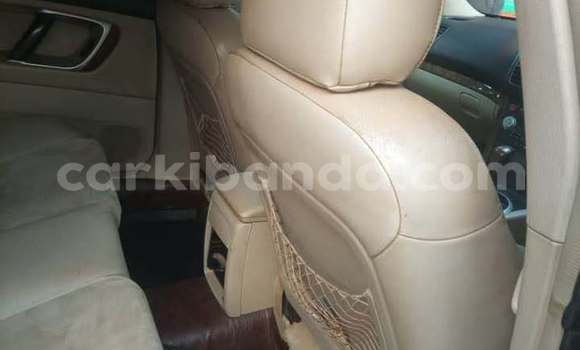 Acheter Occasion Voiture Subaru Outback Noir à Bugiri, Est Acheter Occasion Voiture Subaru Outback Noir à Bugiri, Est