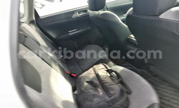 Acheter Occasion Voiture Subaru Impreza Blanc à Bundibugyo, Occidental Acheter Occasion Voiture Subaru Impreza Blanc à Bundibugyo, Occidental