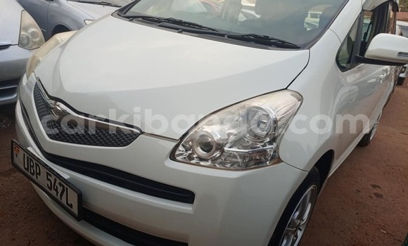 Buy Used Toyota RAV4 White Car in Bugembe in Eastern Buy Used Toyota RAV4 White Car in Bugembe in Eastern