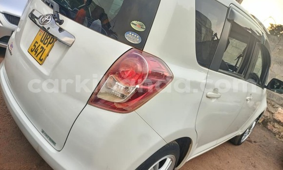 Buy Used Toyota RAV4 White Car in Bugembe in Eastern Buy Used Toyota RAV4 White Car in Bugembe in Eastern